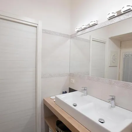 Dimora Donn'Alba Apartamento Nápoles Exterior foto