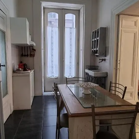 Dimora Donn'Alba Apartamento Nápoles Exterior foto