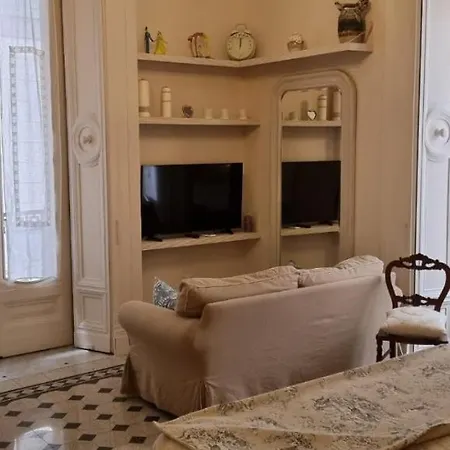 Dimora Donn'Alba Apartamento Nápoles Exterior foto